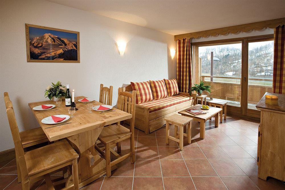 Belambra Clubs Residence Les Menuires - Le Hameau Des Airelles سان-مارتن-دي-بيفيل المظهر الخارجي الصورة