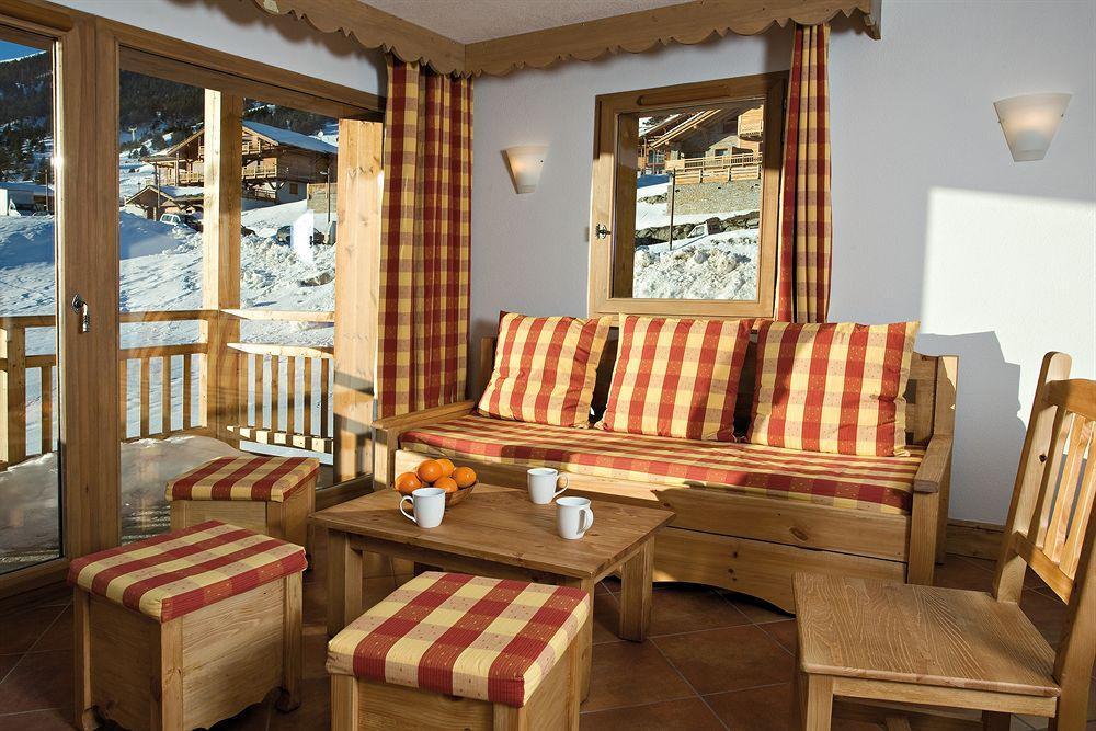 Belambra Clubs Residence Les Menuires - Le Hameau Des Airelles سان-مارتن-دي-بيفيل المظهر الخارجي الصورة