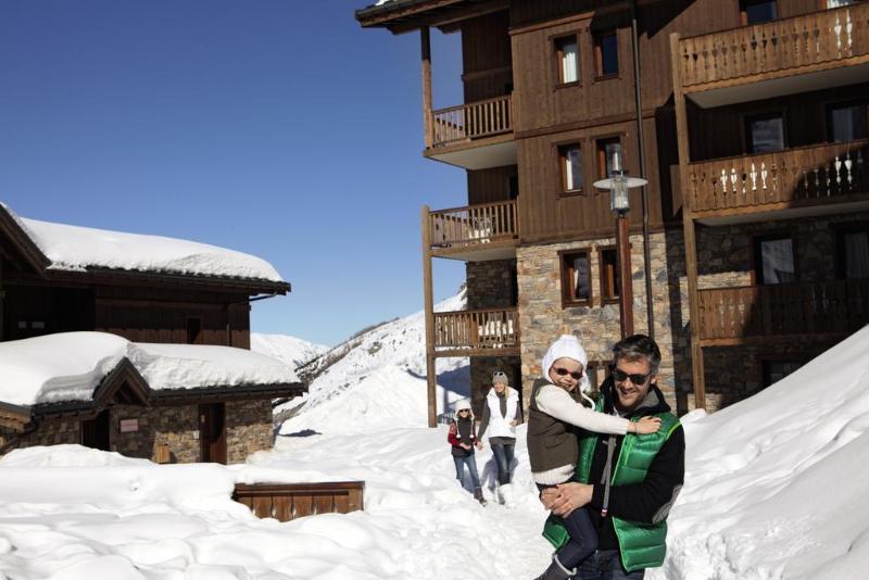 Belambra Clubs Residence Les Menuires - Le Hameau Des Airelles سان-مارتن-دي-بيفيل المظهر الخارجي الصورة